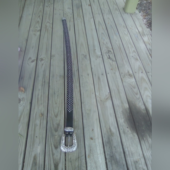 Women's Genuine Italan Leather Studded Black Belt & Belt Buckle Size Large - Picture 1 of 7